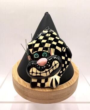 Kelly Graham Cheshire Cat-Purrfect Pieces Line Brooch Unsigned